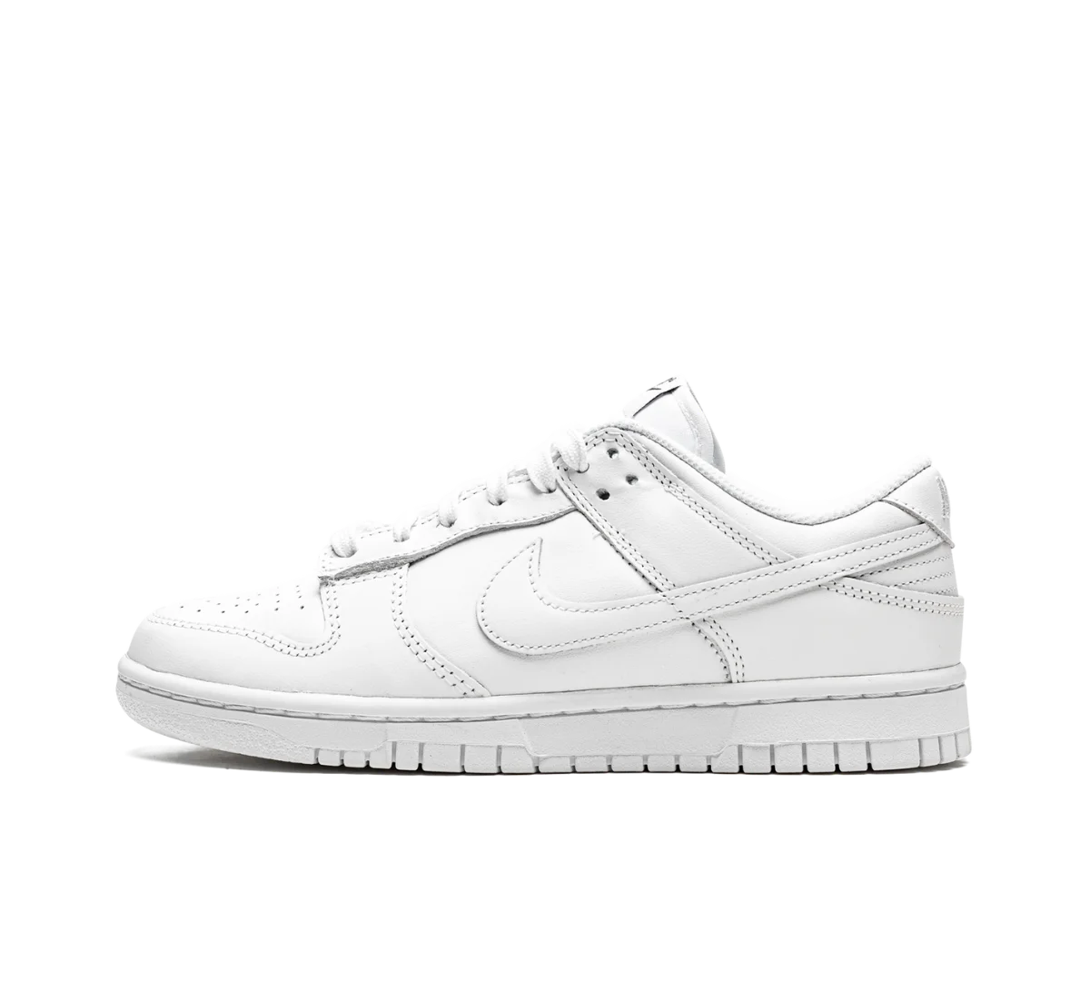 Tênis Nike Dunk Low 'Triple White' Branco
