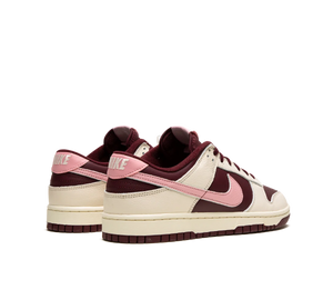 Tênis Nike Dunk Low 'Valentine's Day' Bordô / Creme – foto 4