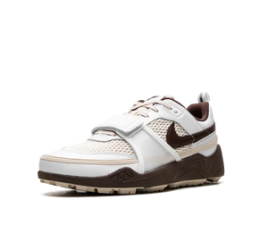 Tênis Nike Zoom Field Jaxx x Travis Scott 'Light Chocolate' Marrom / Bege – foto 2