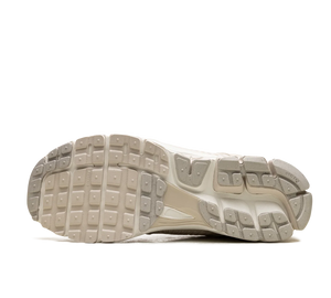 Tênis Nike Zoom Vomero 5 'Light Orewood Brown' Marrom – foto 5