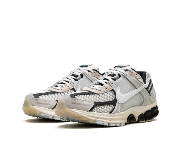 Tênis Nike Zoom Vomero 5 'Supersonic' Preto / Branco