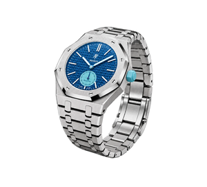 Relógio Swatch x Audemars Piguet Bioceramic Royal Pop 'Savonnette Lan Ba' Azul com Pulseira – relógio montado no case full frame com bracelete em aço inoxidável, vista 3/4