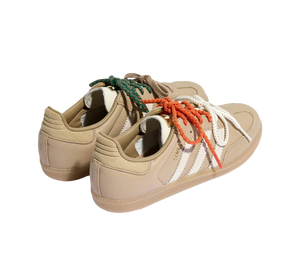 Tênis Adidas Samba OG 'Magic Beige Cream White' Bege / Branco – par, vista traseira