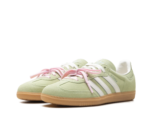 Tênis Adidas Samba OG x Molly-Mae 'Matcha' Verde – par de frente