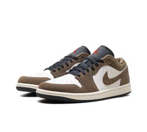 Tênis Nike Air Jordan 1 Low 'Palomino' Branco / Marrom – par, vista frontal