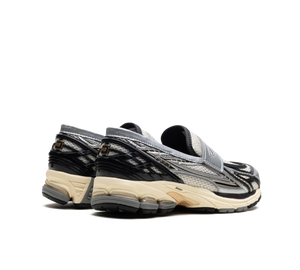 Tênis New Balance 1906L 'Silver Metallic Cream' Cinza – foto 4