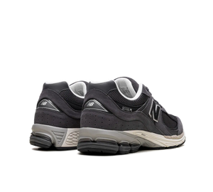 Tênis New Balance 2002R 'Monochrome Pack Grey' Roxo – foto 4