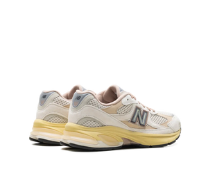 Tênis New Balance 2010 'Rose Beige' Bege / Amarelo – foto 4