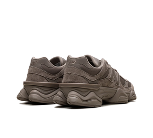 Tênis New Balance 9060 'Chestnut' Marrom – par, vista traseira