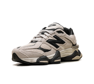 Tênis New Balance 9060 Masculino 'Timberwolf Black Cement' Cinza / Preto – vista 3/4 frontal