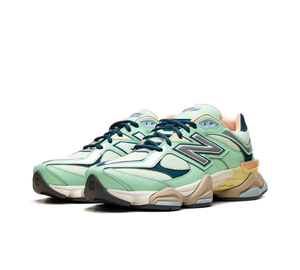 Tênis New Balance 9060 'Sweetgrass Deep Ocean' – vista 3/4 frente