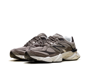 Tênis New Balance 9060 'Thunder Brown Stonewear' Cinza / Marrom – par visto de frente