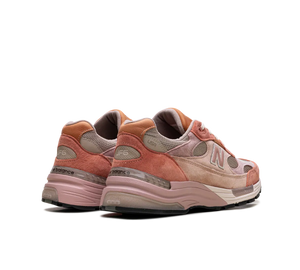 Tênis New Balance 992 x Joe Freshgoods 'Aged Well' Laranja / Bege – foto 4