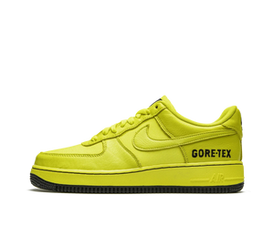 Tênis Nike Air Force 1 GTX Gore-Tex 'Dynamic Yellow' Amarelo / Preto – vista lateral