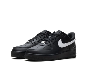 Tênis Nike Air Force 1 Low x Supreme 'Black White' Preto – foto 3