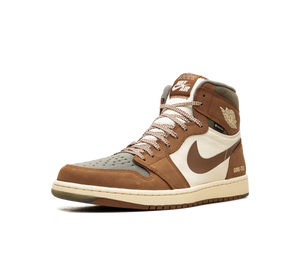 Tênis Nike Air Jordan 1 High Element Gore-Tex 'Legend Coffee' Marrom / Verde – vista 3/4 frontal