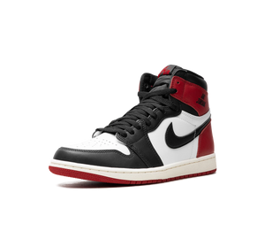 Tênis Nike Air Jordan 1 High OG Masculino 'Black Toe Reimagined' Preto / Branco – vista frontal 3/4