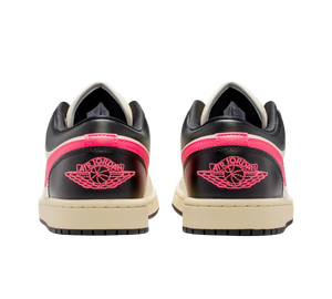 Tênis Nike Air Jordan 1 Low 'Flight Club' Bege / Preto – par de costas