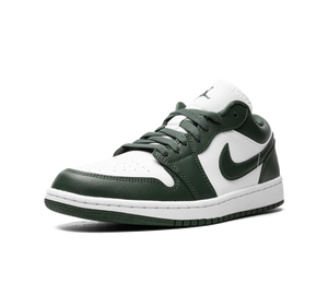 Tênis Nike Air Jordan 1 Low 'Galactic Jade' Verde / Branco – detalhe frontal