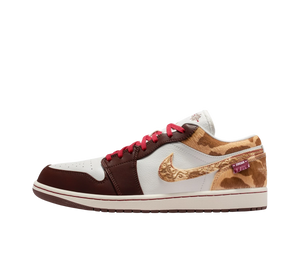 Tênis Nike Air Jordan 1 Low SE 'Year of the Horse' Marrom / Bege – vista lateral