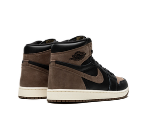 Tênis Nike Air Jordan 1 Retro High OG Masculino 'Palomino' Preto / Marrom – vista traseira do par
