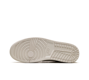 Tênis Nike Air Jordan 1 Retro Low OG Masculino 'Sail' Branco – solado