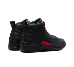 Tênis Nike Air Jordan 12 Retro 'Bloodline' Preto / Vermelho – par visto de trás