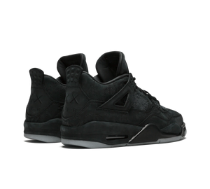 Tênis Nike Air Jordan 4 Retro x KAWS 'Black' Preto – par de costas
