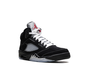 Tênis Nike Air Jordan 5 Retro OG 'Black Metallic Reimagined' Preto / Prata – vista 3/4 frontal