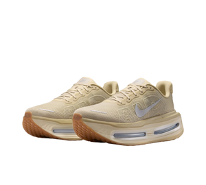 Tênis Nike Vomero Premium 'Desert Khaki/Light Khaki' Bege – par de frente
