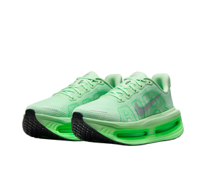 Tênis Nike Air Zoom Vomero Premium 'Cucumber Calm Illusion Green' Verde – par de frente