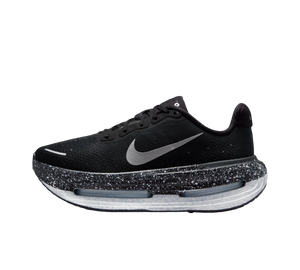 Tênis Nike Vomero Premium 'Black White' Preto / Branco – vista lateral
