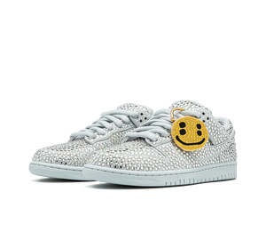Tênis Nike Dunk Low x Cactus Plant Flea Market 'Swarovski Crystals' Prata – vista 3/4 frontal