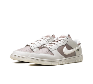 Tênis Nike Dunk Low Gore-Tex 'Light Bone' Bege / Cinza – par, vista frontal