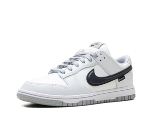 Tênis Nike Dunk Low Gore-Tex 'Summit White/Light Smoke Grey' Branco / Cinza – vista 3/4