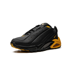 Tênis Nike Hot Step Air Terra x Nocta 'Drake Black University Gold' Preto / Amarelo – foto 2