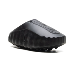 Chinelo Nike Mind 001 Masculino 'Triple Black' Preto – vista 3/4 frontal