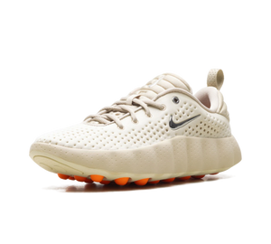 Tênis Nike Mind 002 Masculino 'Light Khaki' Bege – vista frontal em 3/4