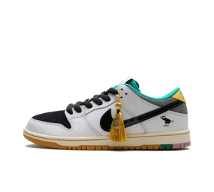 Tênis Nike Dunk Low SB 'CSEF' Branco / Preto