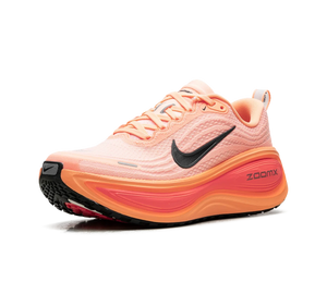 Tênis Nike Vomero Plus 'Orange Pulse' Laranja – vista 3/4 frente