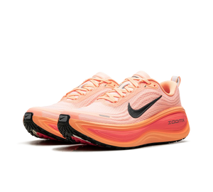 Tênis Nike Vomero Plus 'Orange Pulse' Laranja – par de frente