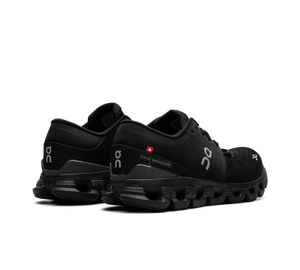 Tênis On Cloud X 4 'Black Eclipse' Preto – par visto de costas