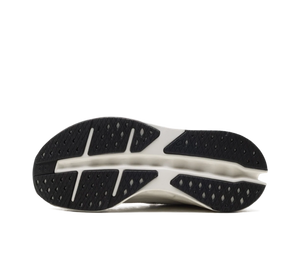 Tênis On Cloudsurfer Max 'White' Branco – solado