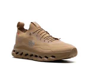 Tênis On Cloudtilt x Loewe Masculino 'Dark Sand' Bege – vista 3/4 frente