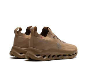 Tênis On Cloudtilt x Loewe Masculino 'Dark Sand' Bege – vista traseira do par