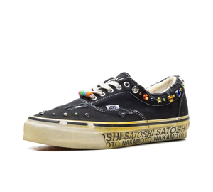 Tênis Vans OTW Era 95 'Satoshi Nakamoto Lucky Charm' Preto / Bege – vista 3/4 frontal