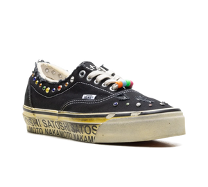 Tênis Vans OTW Era 95 'Satoshi Nakamoto Round Lucky Charm' Preto – vista 3/4 frente